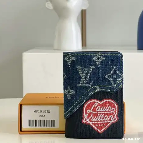 2112FY0003 LV Bag 0616